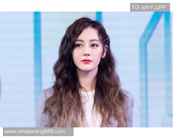 足球明星发型与女生时尚发型的精彩对比与启示 足球明星发型与女生时尚发型的精彩对比与启示