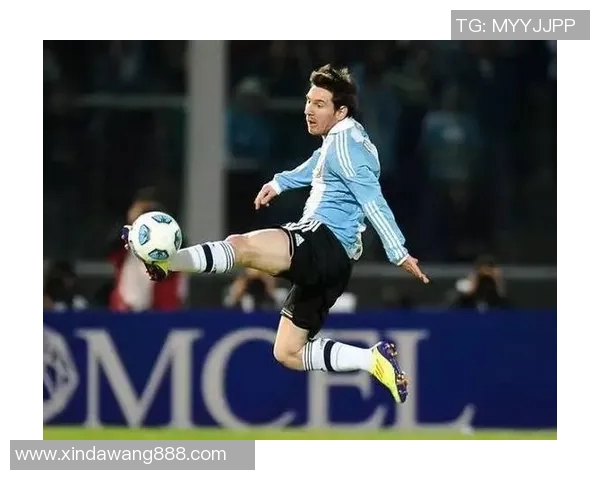 足球明星亲授射门技巧视频让你轻松掌握精准射门的秘诀与技巧